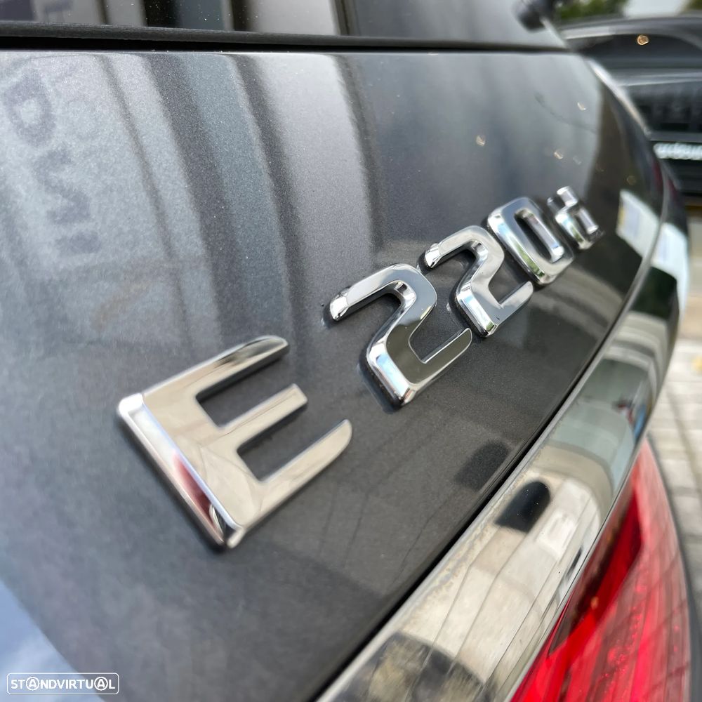 Mercedes-Benz E 220 d AMG Line - 32