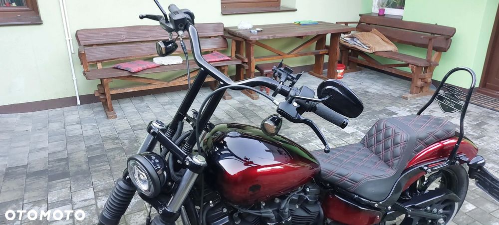 Harley-Davidson Softail Street Bob - 15