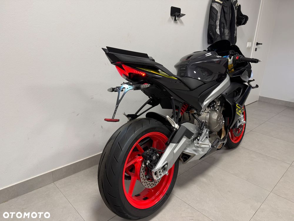 Aprilia RS - 9