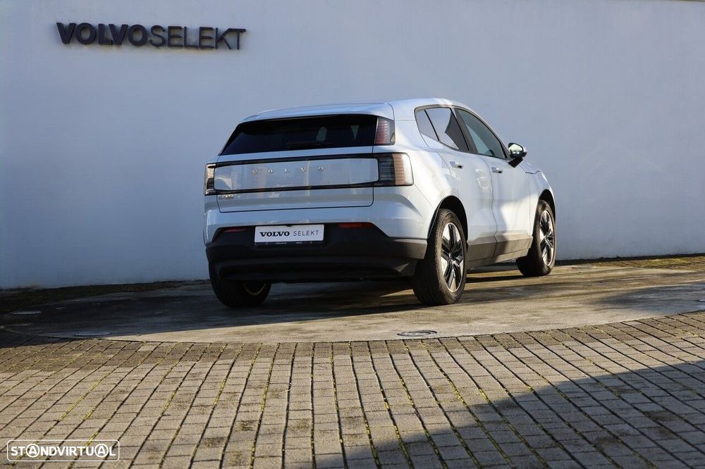 Volvo EX30 69 kWh Single Motor Extended Range Core - 33