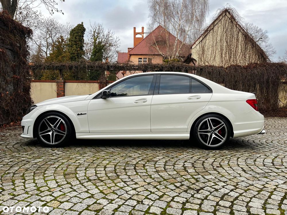 Mercedes-Benz Klasa C 63 AMG 7G-TRONIC SPORT EDITION - 8