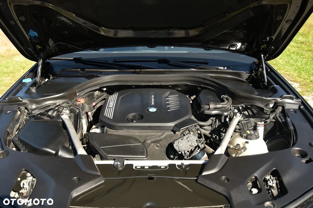 BMW Seria 5 520d Sport Line - 37
