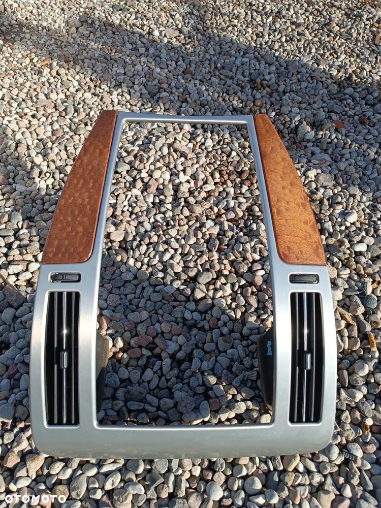 CADILLAC STS Podstawa z drewna szczotkowanego aluminium Ramka deski rozdzielczej radia 25875526 - 1