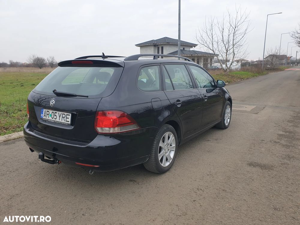 Volkswagen Golf 1.6 TDI DPF BlueMotion - 8