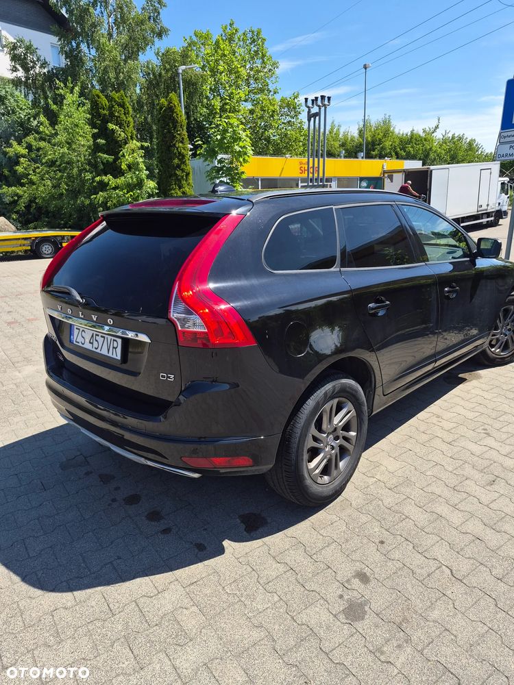 Volvo XC 60 D3 Momentum - 4