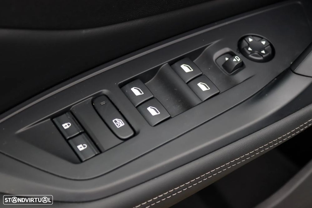 Peugeot 308 SW 1.2 PureTech Allure EAT8 - 21