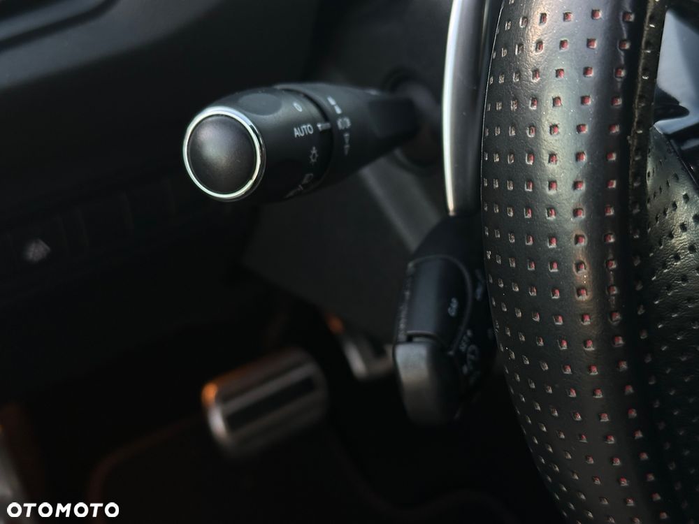 Peugeot 308 SW BlueHDi 180 EAT8 Stop & Start GT - 19