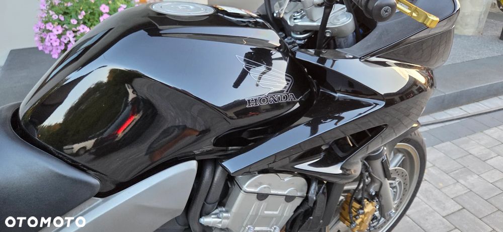 Honda CBF - 7