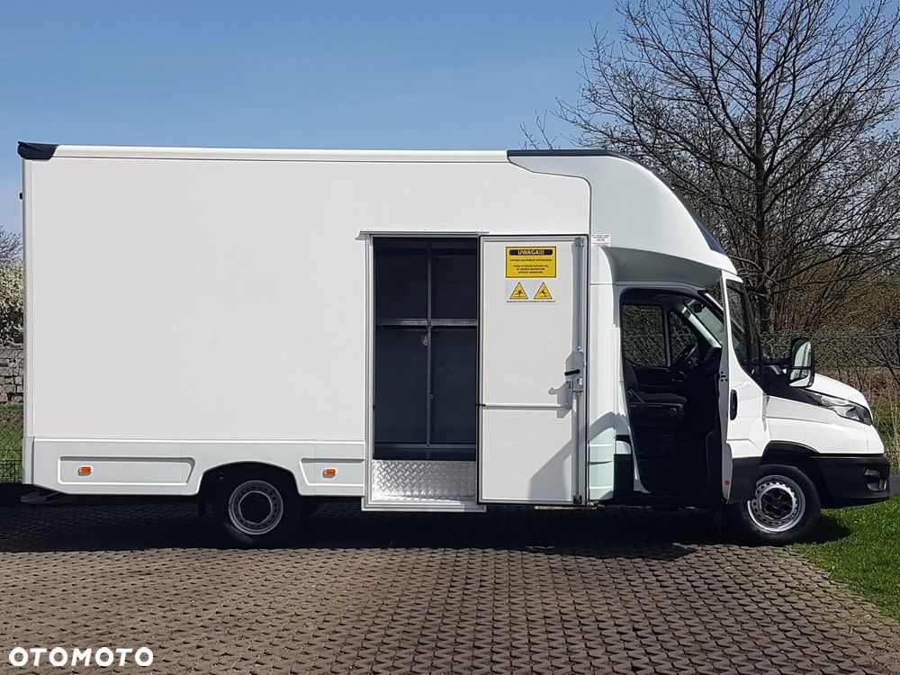 Iveco DAILY KONTENER NISKOPODŁOGOWY 4,43x2,23x2,42 SKLEP KAMPER FOODTRUCK BAR KLIMA KONIOWÓZ - 32