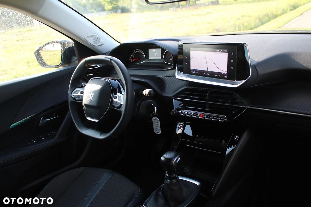 Peugeot 2008 1.5 BlueHDi Allure Pack S&S - 30