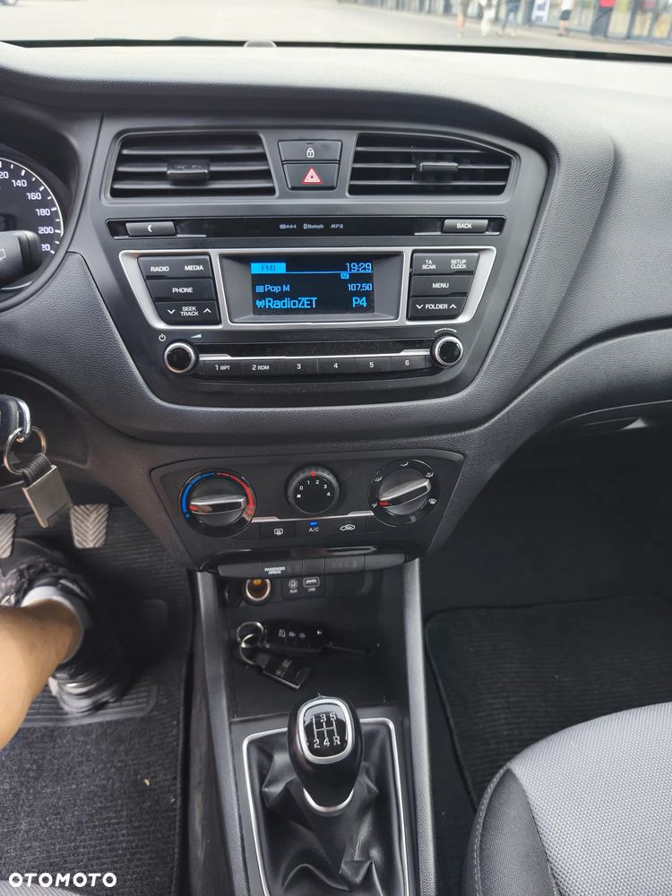 Hyundai i20 1.2 Fresh - 14