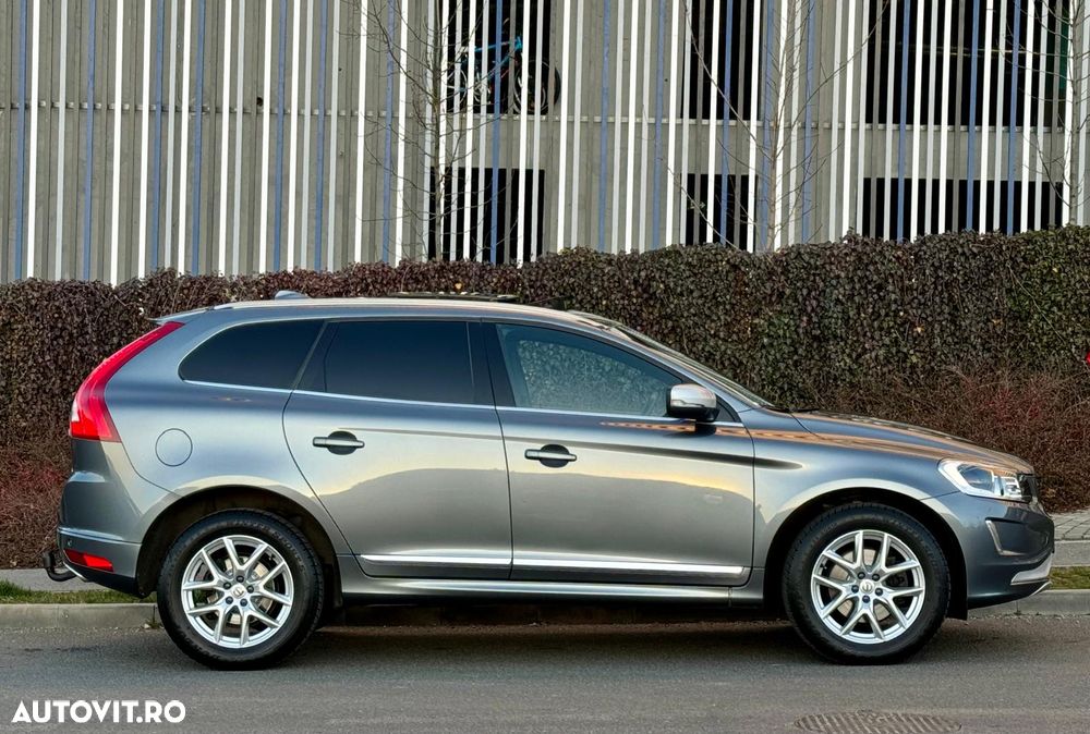 Volvo XC 60 D5 AWD Geartronic Summum - 7