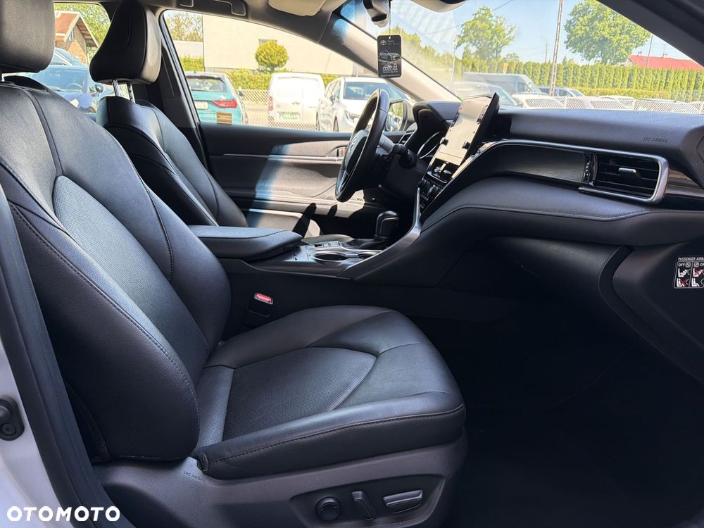 Toyota Camry 2.5 Hybrid Executive CVT - 7