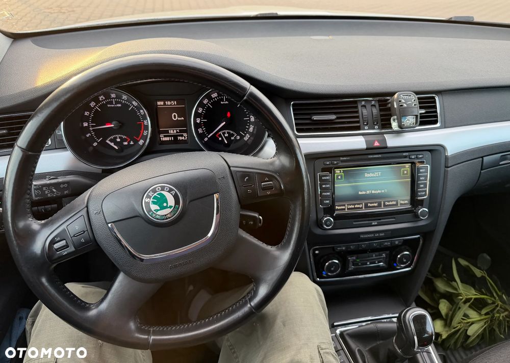 Skoda Superb 2.0 TDI 4x4 Elegance - 8