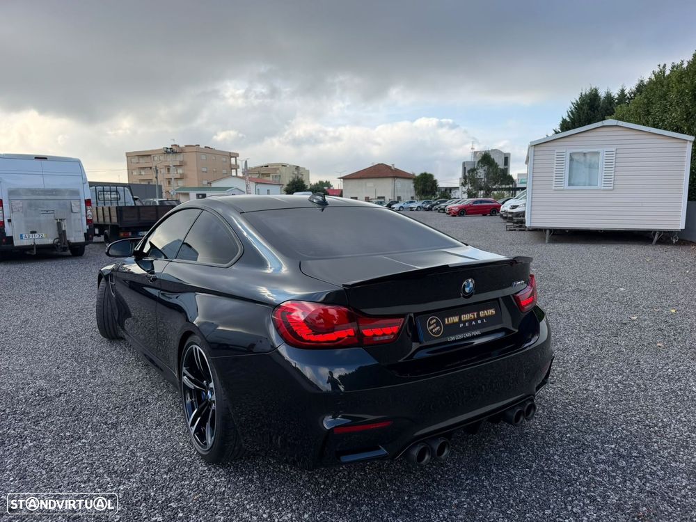 BMW M4 Auto - 5