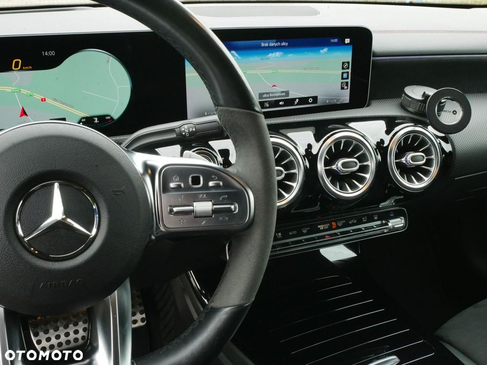 Mercedes-Benz CLA 250 4-Matic AMG Line 7G-DCT - 27