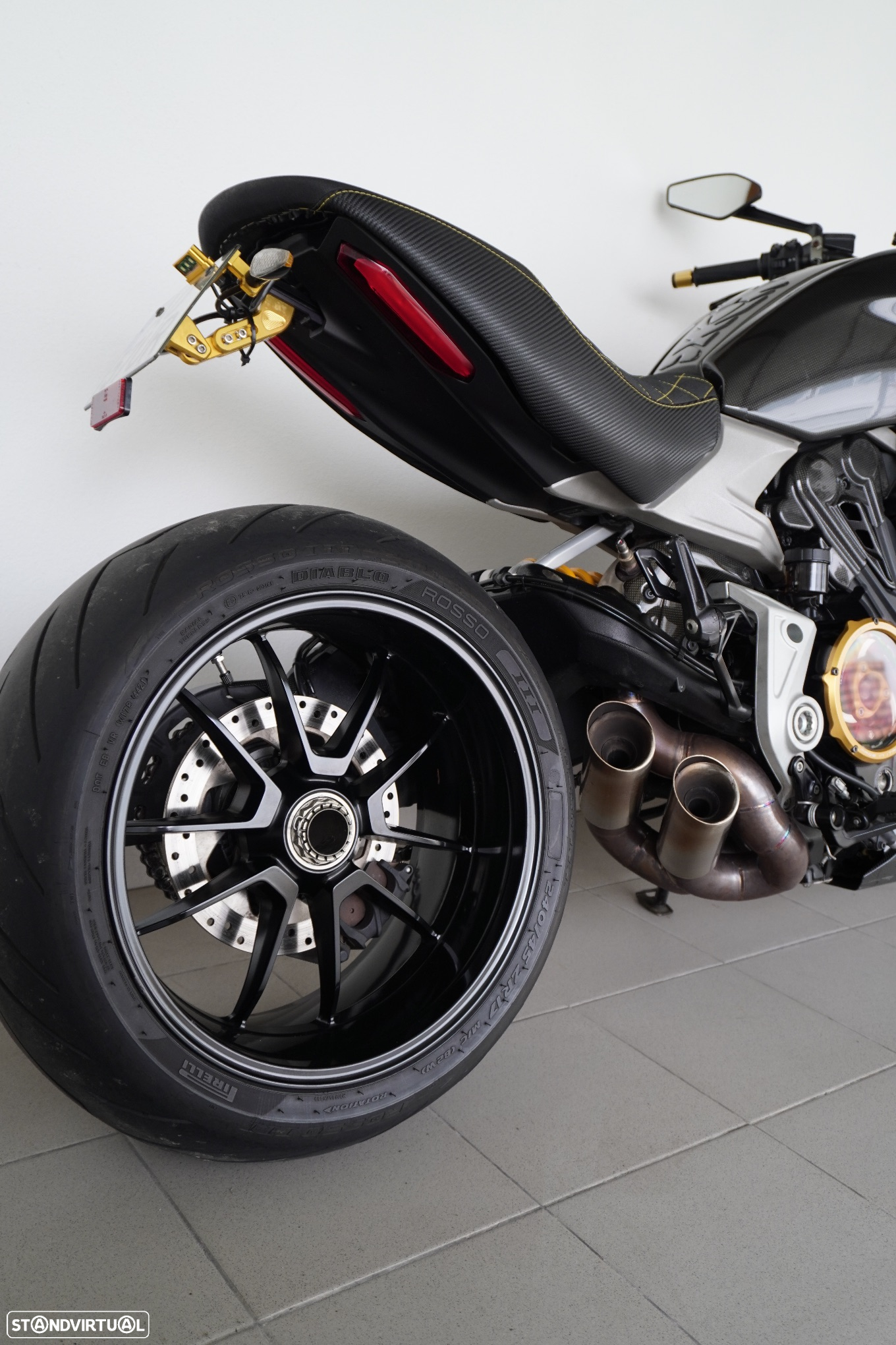 Ducati Diavel 1260s carbono - 17
