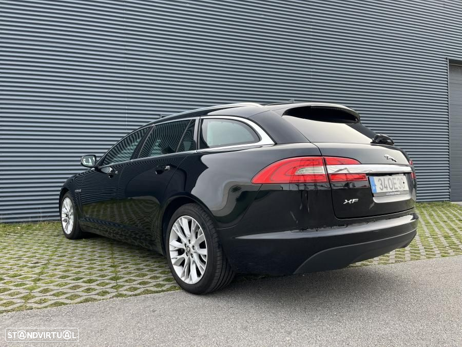 Jaguar XF Sportbrake 2.2 D Premium Luxury - 15