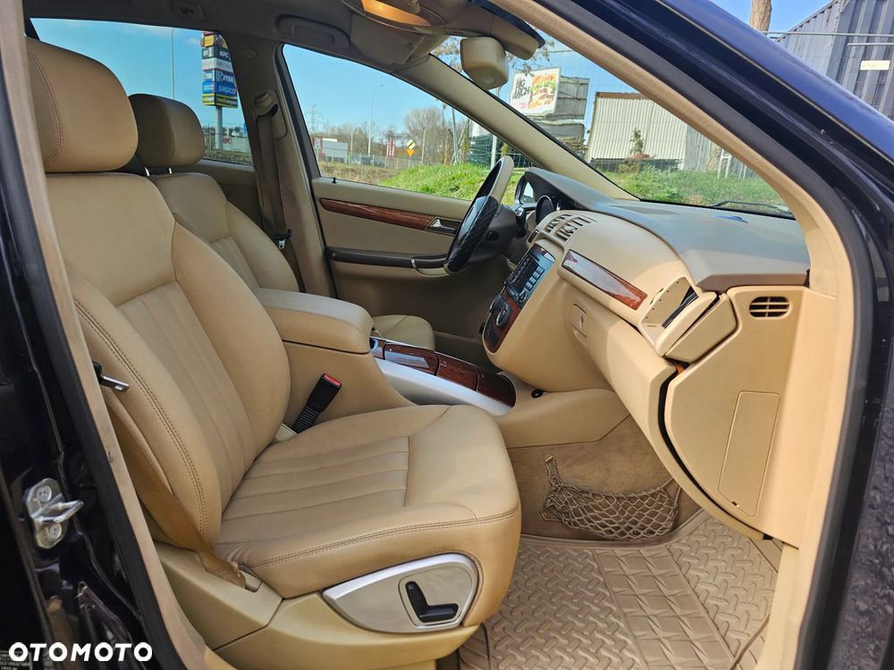 Mercedes-Benz Klasa R 320 CDI 4-Matic - 17