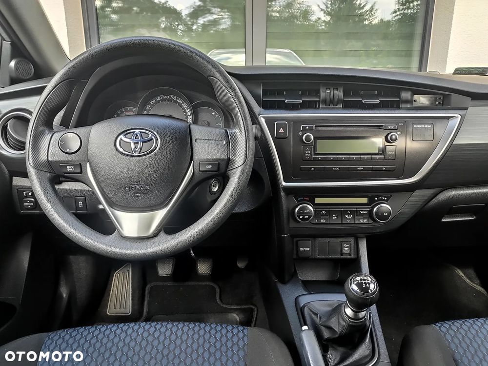 Toyota Auris 1.33 VVT-i Comfort - 17