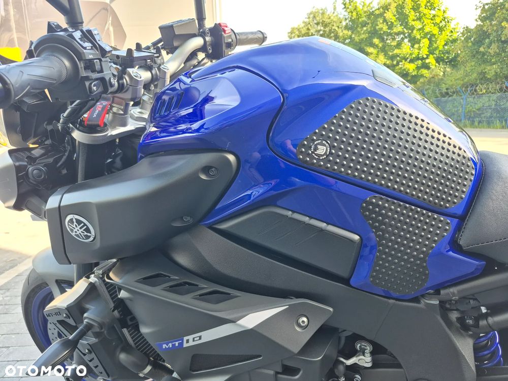 Yamaha MT - 17