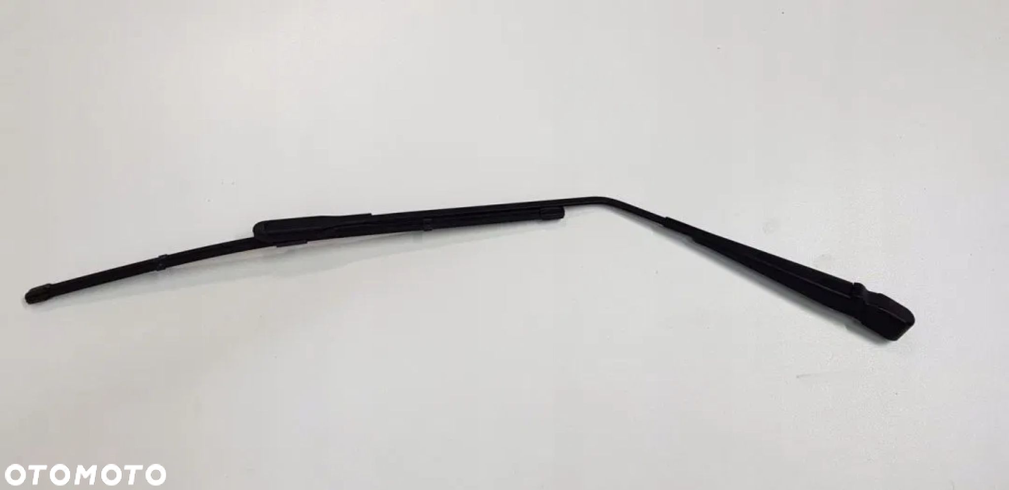 RAMIĘ PIÓRO WYCIERACZKI KLAPY TYŁ INSIGNIA A HB - 1