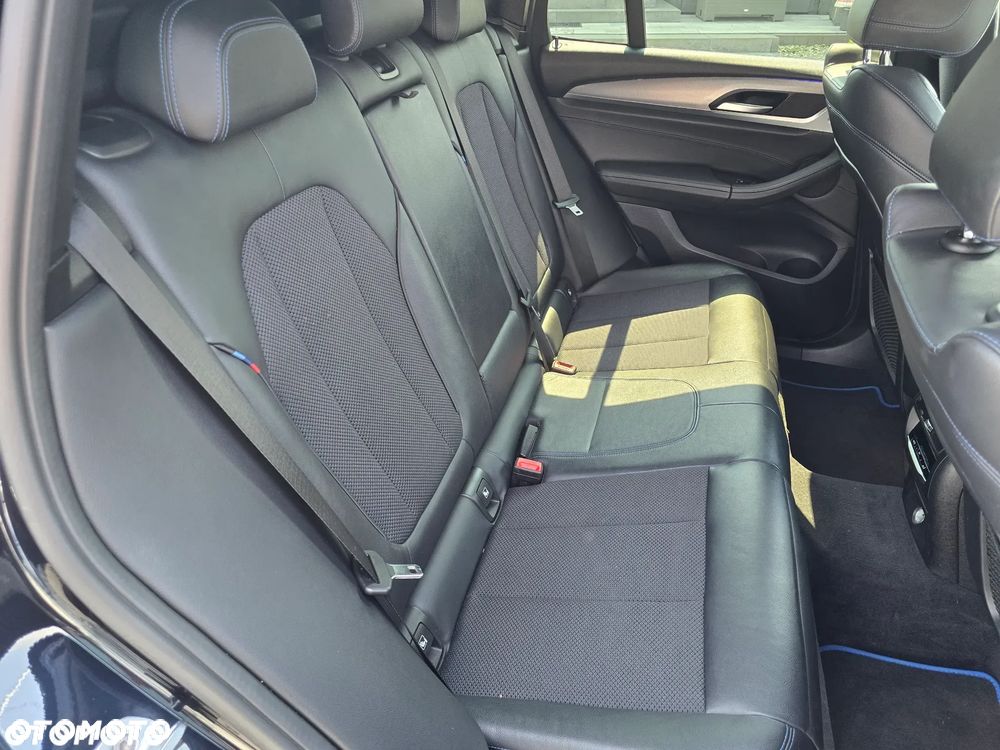 BMW X3 xDrive20d xLine - 16