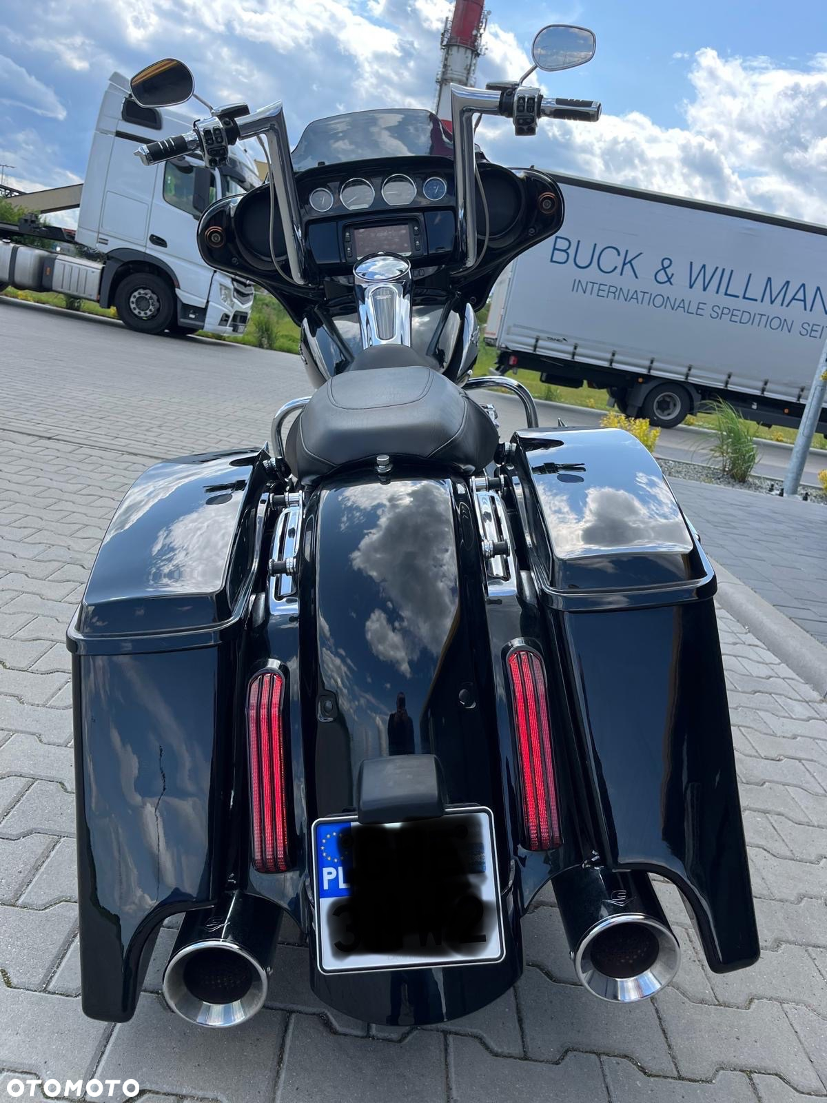 Harley-Davidson Touring Street Glide - 17