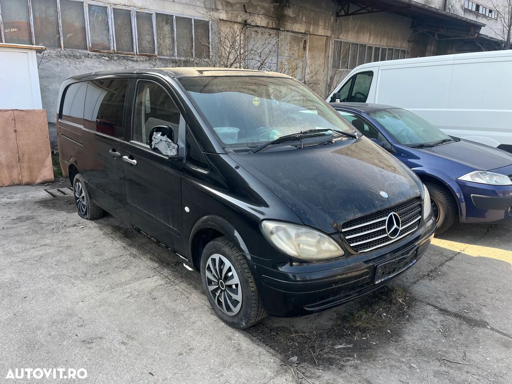 Dezmembrez Mercedes Benz Vito 2,2 CDI 2005 negru - 3