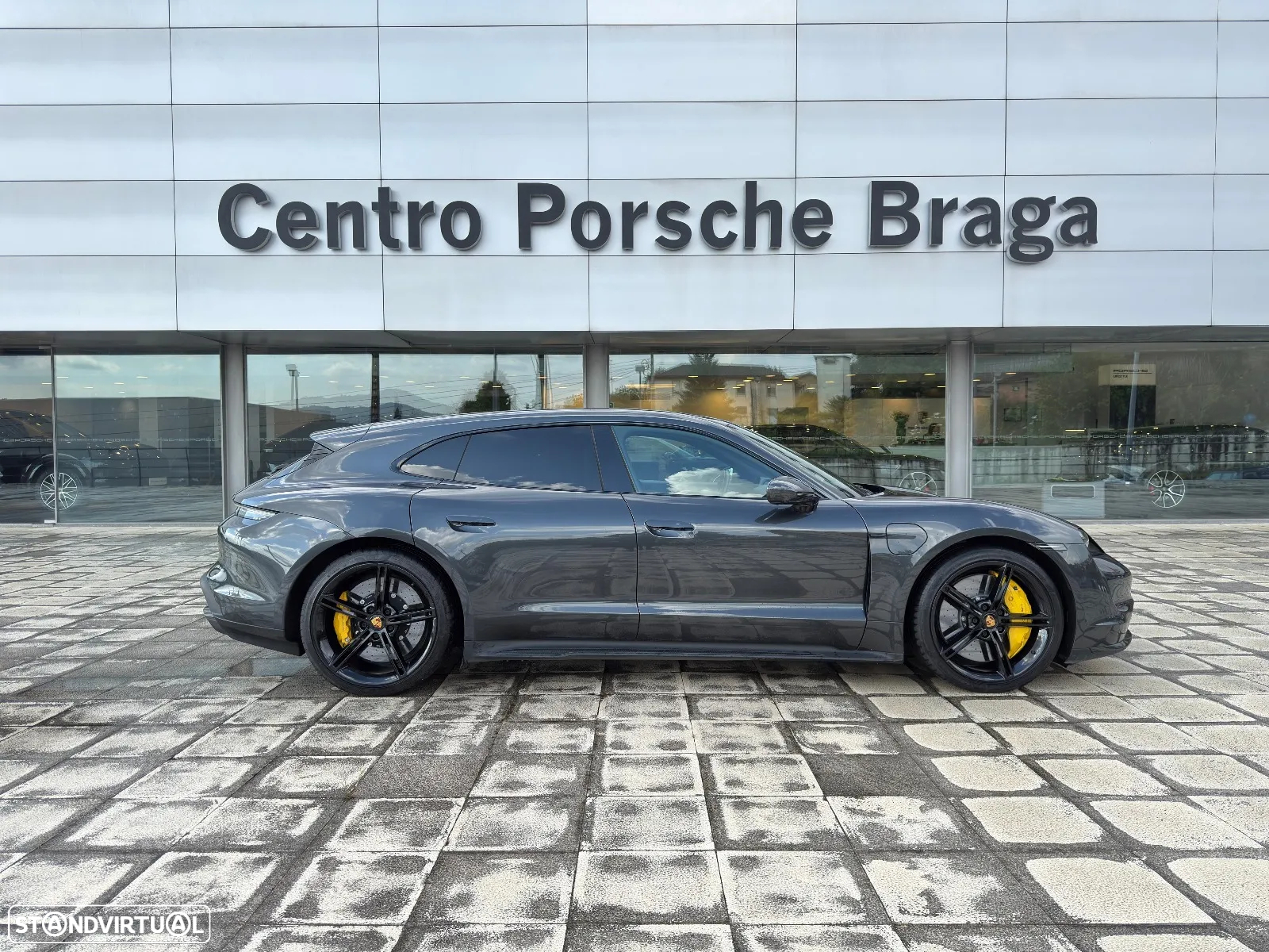 Porsche Taycan Sport Turismo Turbo S - 9