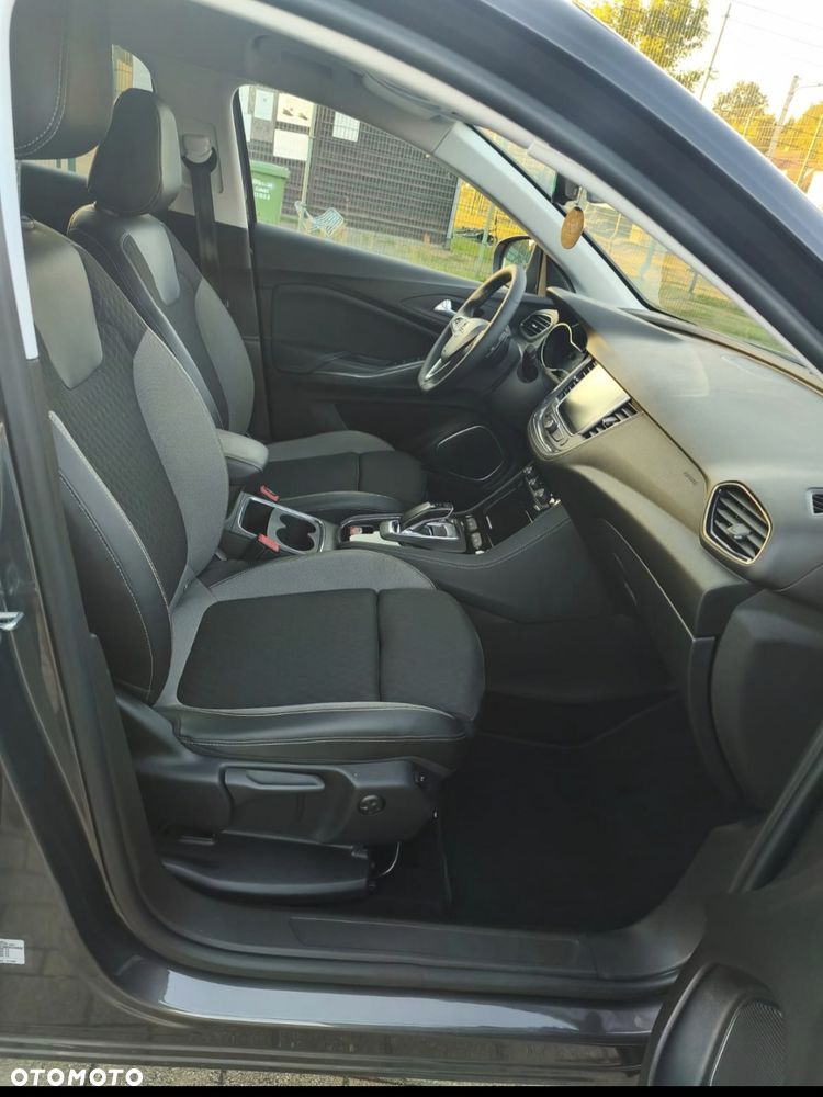 Opel Grandland X - 12