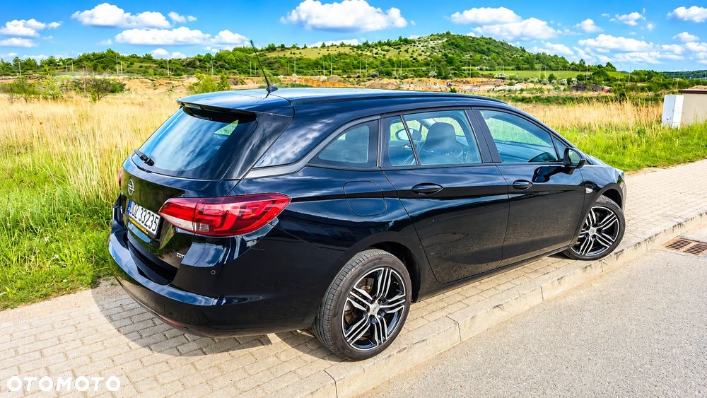 Opel Astra 1.6 D Start/Stop Business - 4