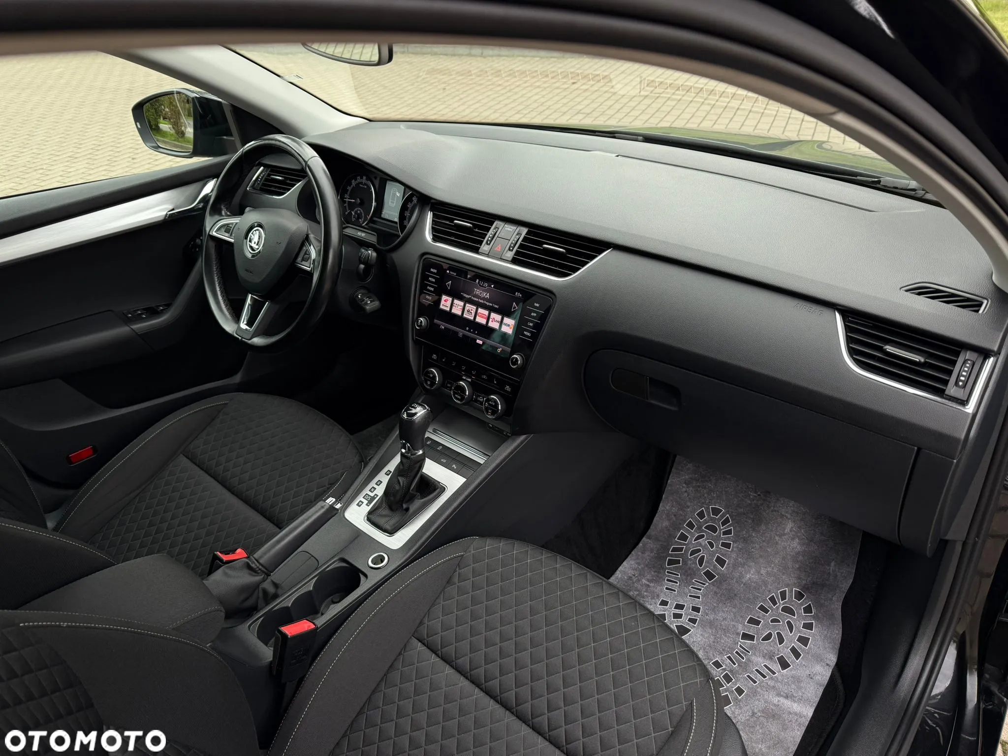 Skoda Octavia Combi 2.0 TDI DSG Exclusive - 6