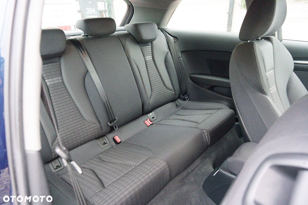 Audi A3 3-drzwiowe 1.6 TDI design - 21