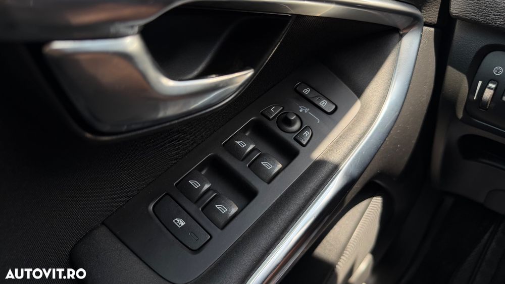 Volvo V40 D2 Momentum - 15