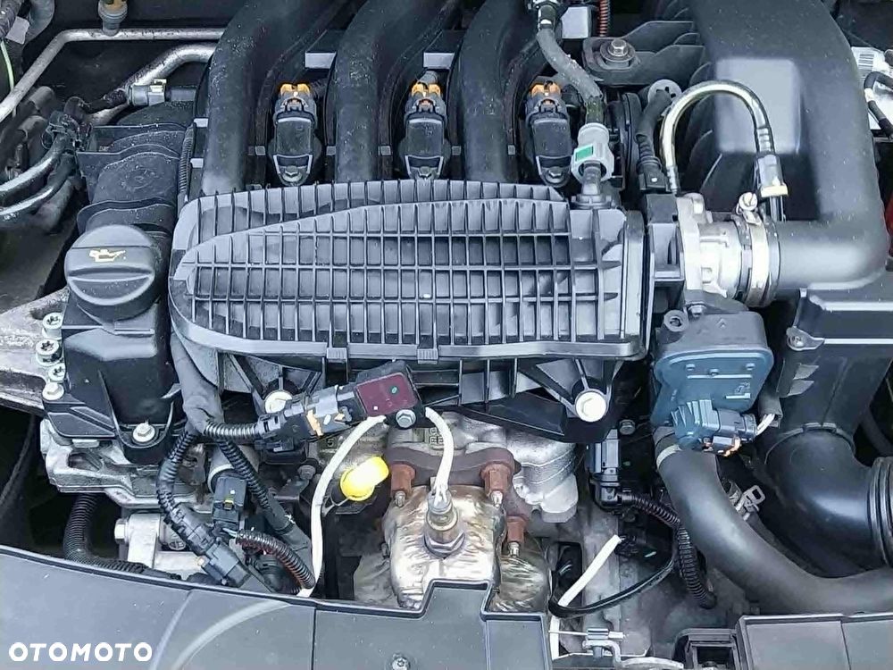 Citroën C4 Cactus 1.2 PureTech Shine Edition - 24