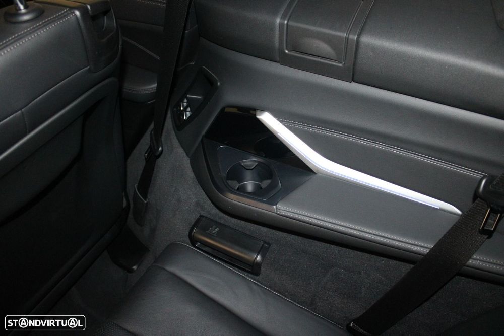 BMW X7 40 d xDrive Pack M — fotografia 52