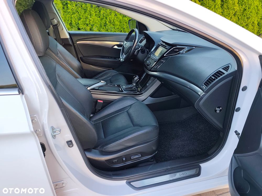 Hyundai i40 Kombi 1.7 CRDi DCT Premium - 22