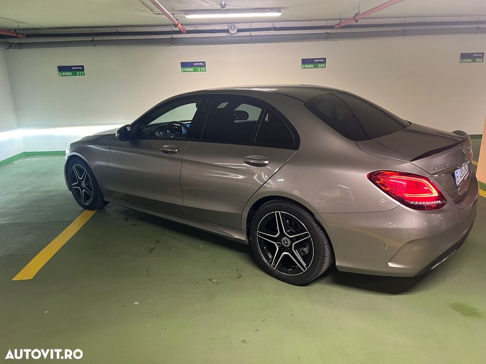 Mercedes-Benz C - 16