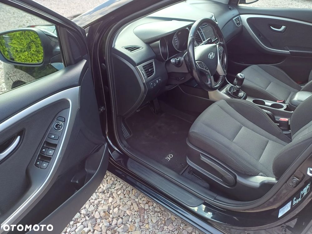 Hyundai i30 1.6 Fifa World Cup Edition - 13