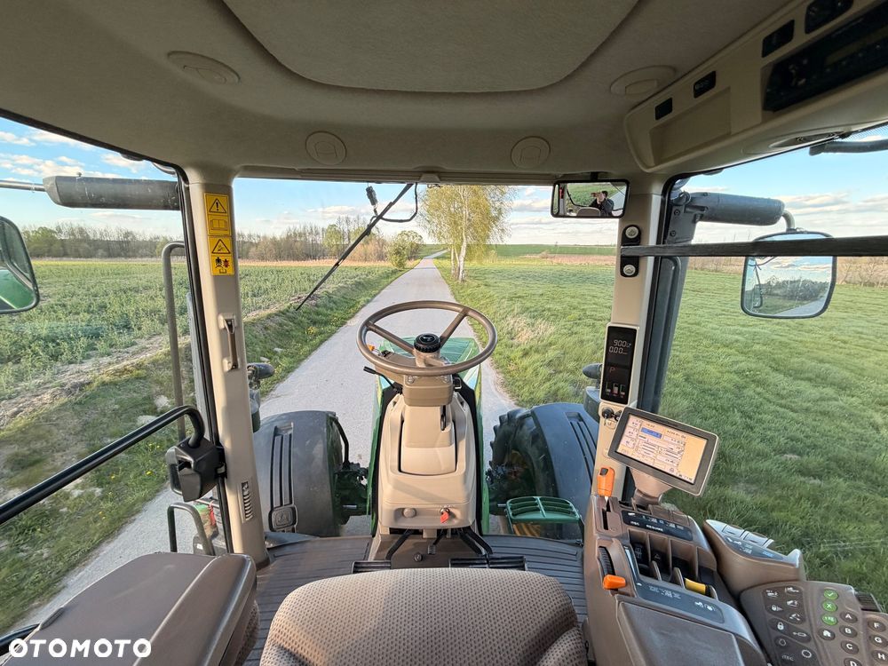 John Deere 7230R - 9