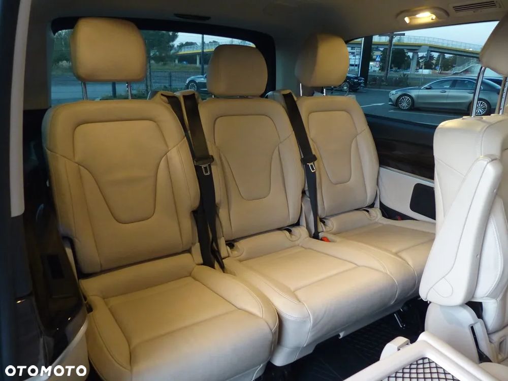 Mercedes-Benz Klasa V 300 d 4-Matic Avantgarde 9G-Tronic (d³ugi) - 18