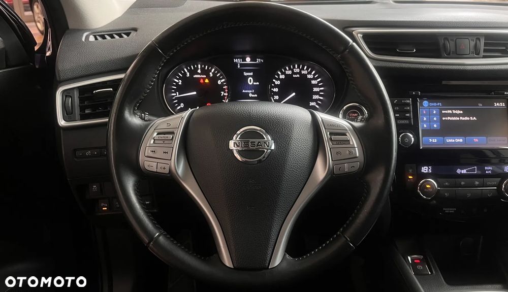Nissan Qashqai 1.2 DIG-T N-Connecta EU6 - 11