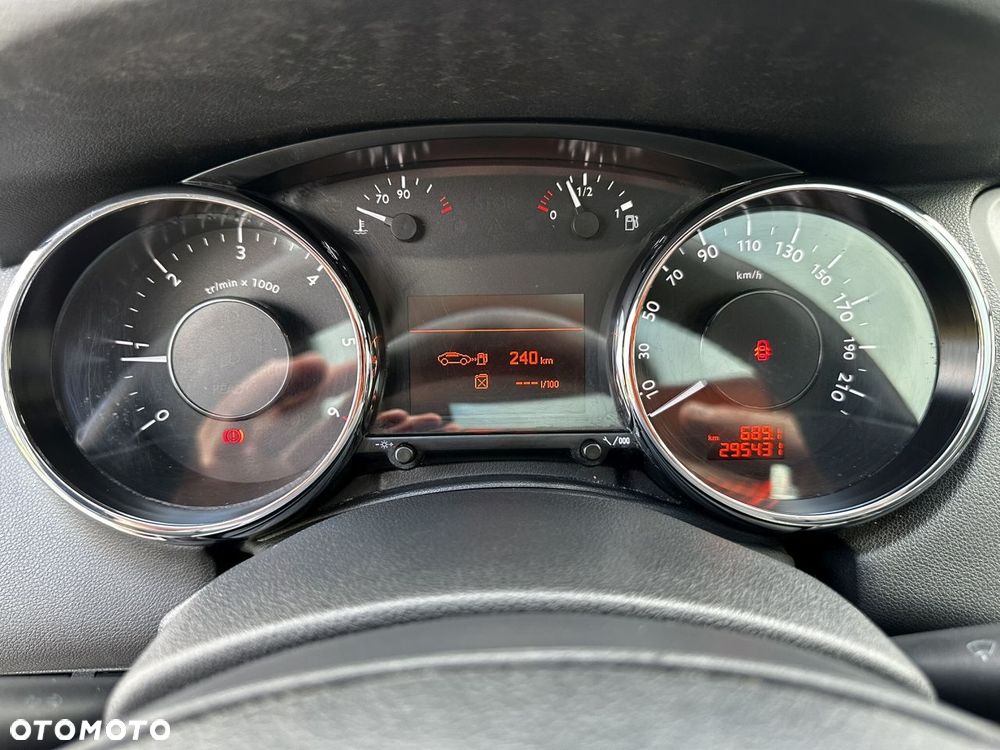 Peugeot 5008 HDI FAP 150 Allure - 17