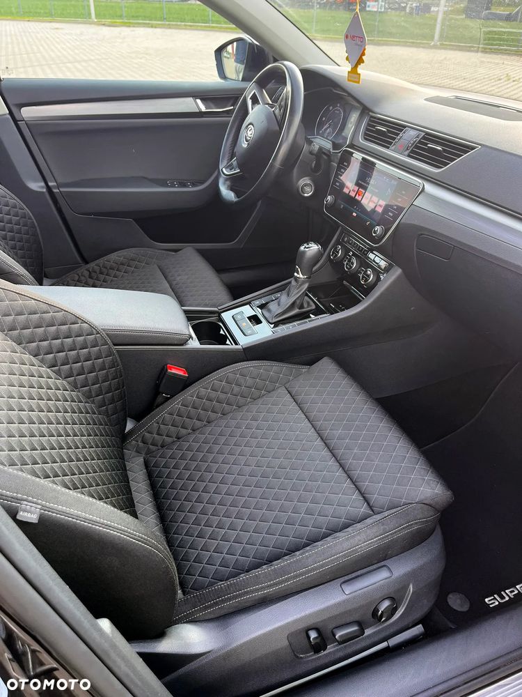 Skoda Superb 2.0 TDI 4x4 Style DSG - 6