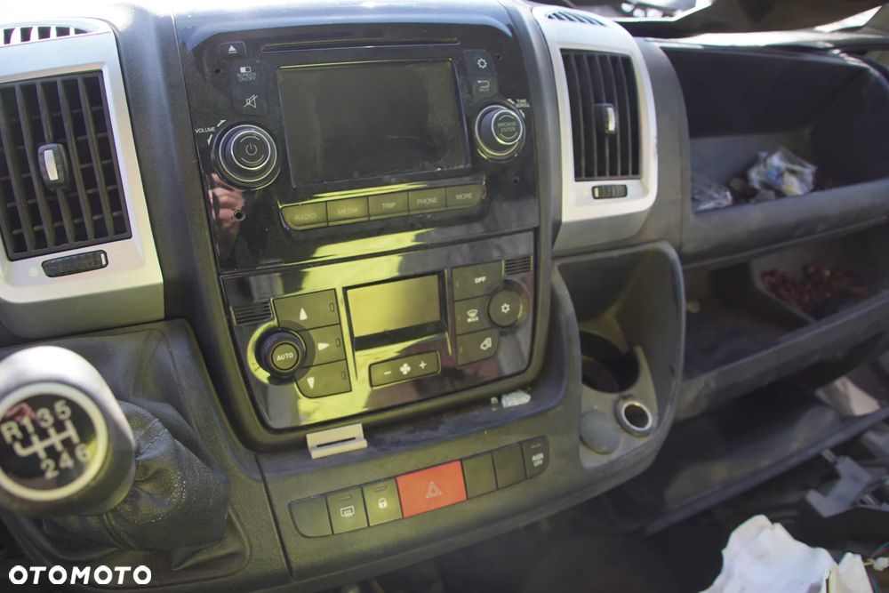 Auto na części - Fiat Ducato III L2H2 2.3 JTD F1AE3481D 55272351 549 2018R Silnik Skrzynia Drzwi Zderzak Lampa Lusterko Szyba Klamka Deska Kokpit Sterownik Moduł Czujnik Licznik Wyświetlacz Panel Kierownica - 9