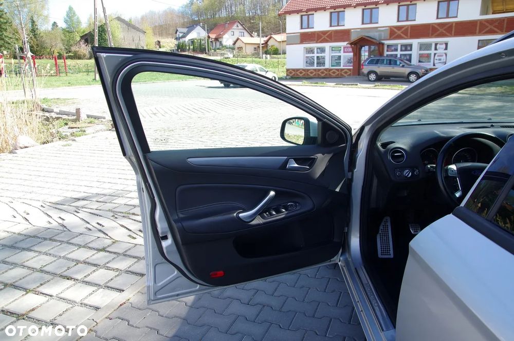 Ford Mondeo 2.0 TDCi Champions Edition - 21