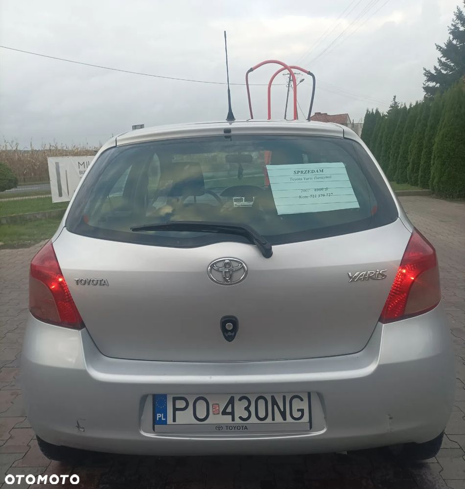 Toyota Yaris - 6