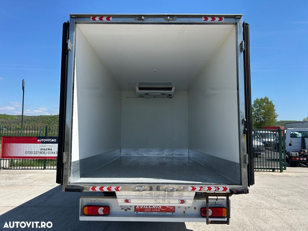 Renault Master FRIGORIFIC AXA DUBLA PRIZA STATIONARE - 12