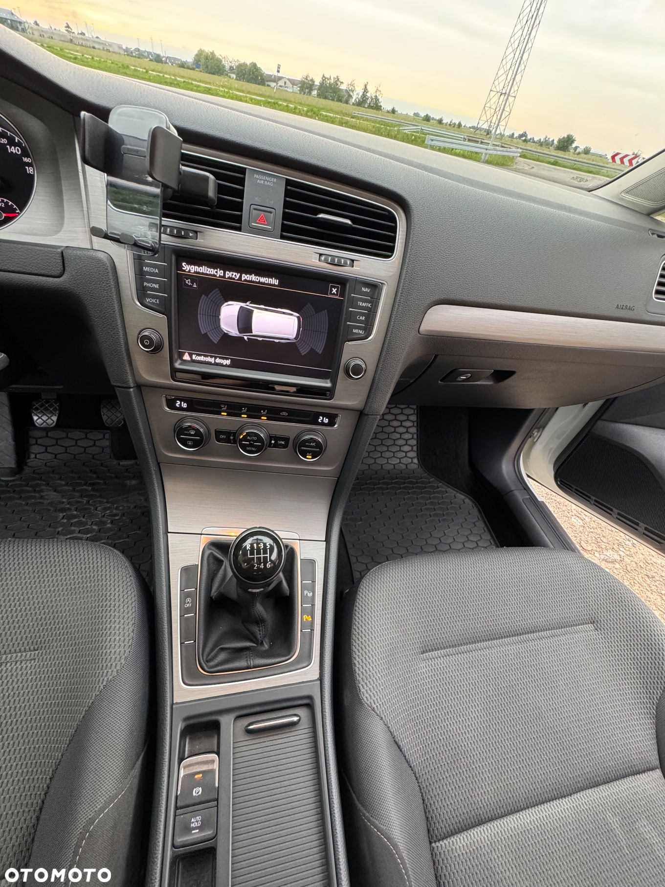 Volkswagen Golf 1.6 BlueTDI Comfortline - 22